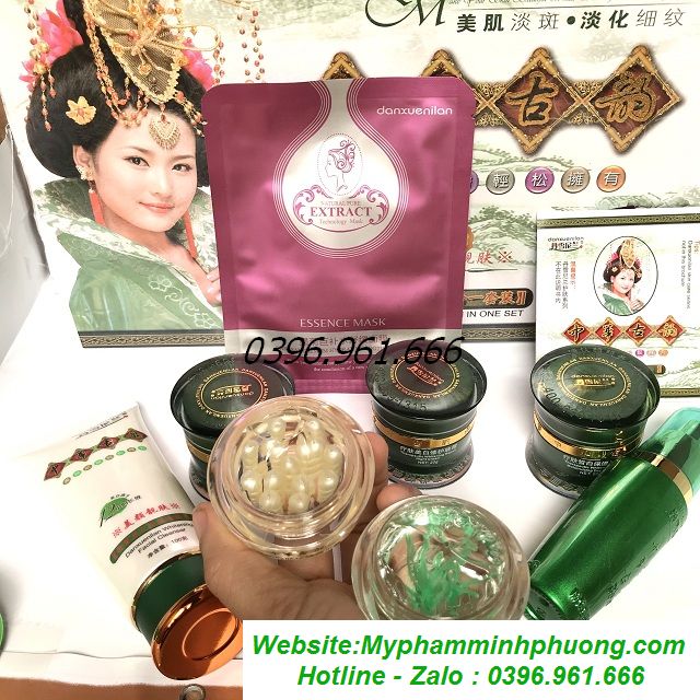 Bo-my-pham-hoang-cung-danxuenilan-tri-nam-tan-nhan-duong-trang-da-7in1-640x640-109kb