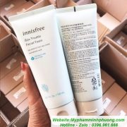 sua-rua-mat-Innisfree-tri-mun-dau-den sua-rua-mat-Innisfree-tri-mun-dau-den